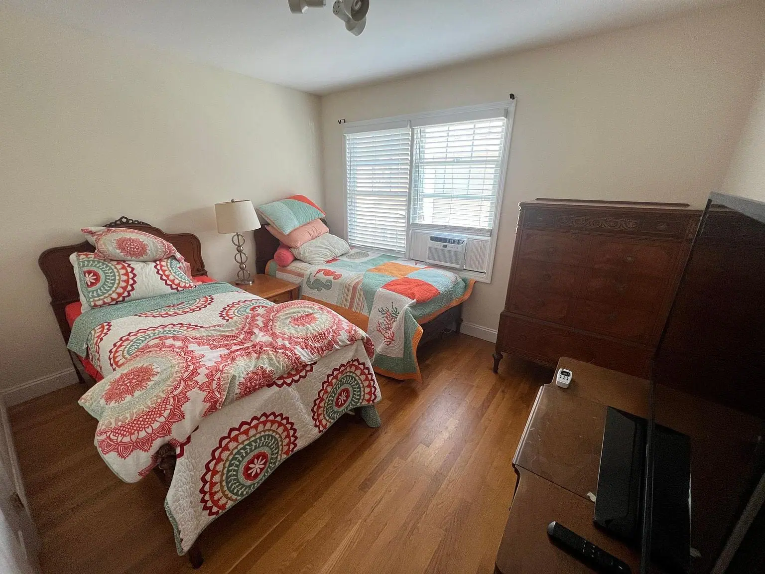Lido Boulevard Winter House — photo 11