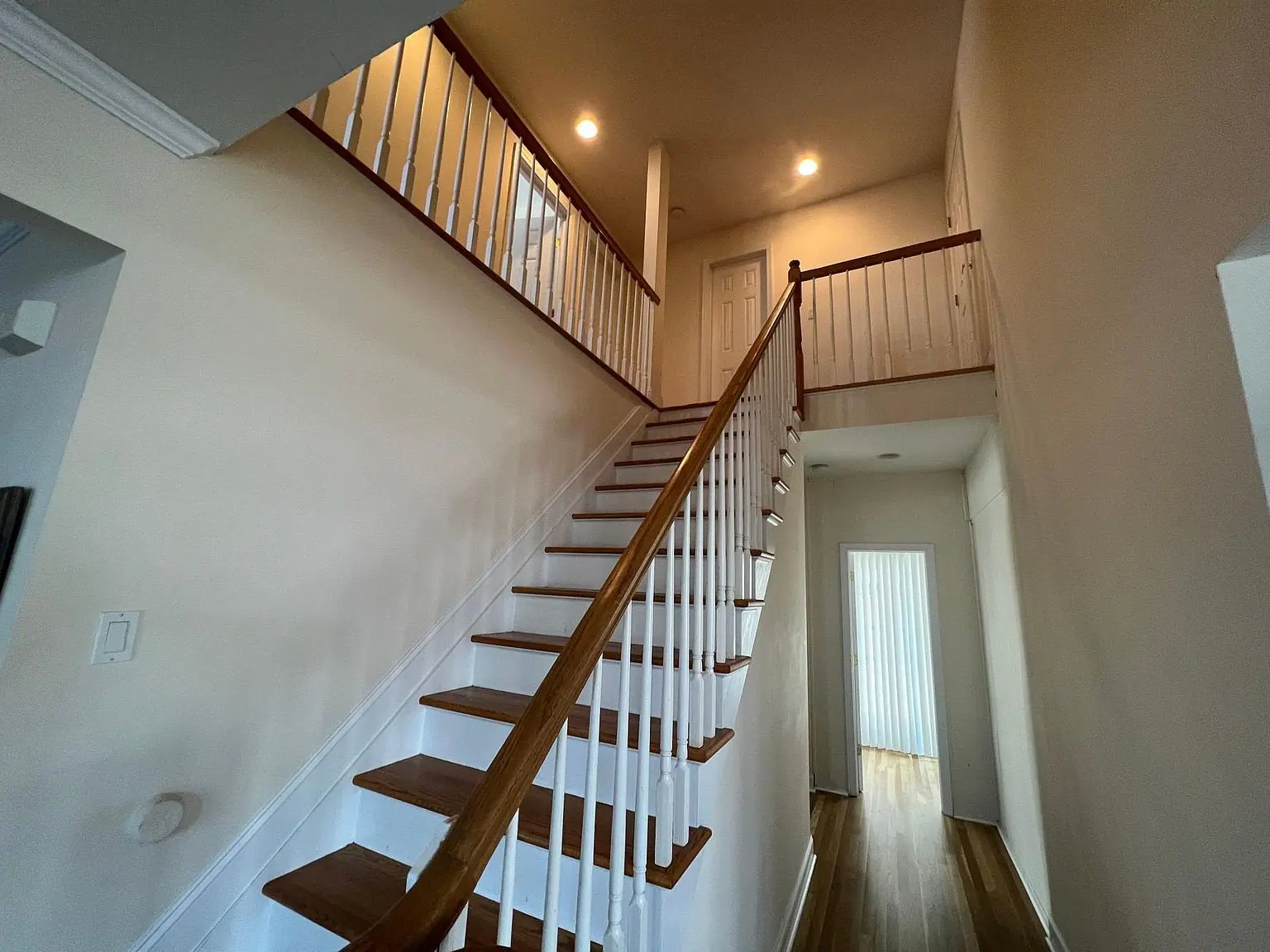 Lido Boulevard Winter House — photo 9