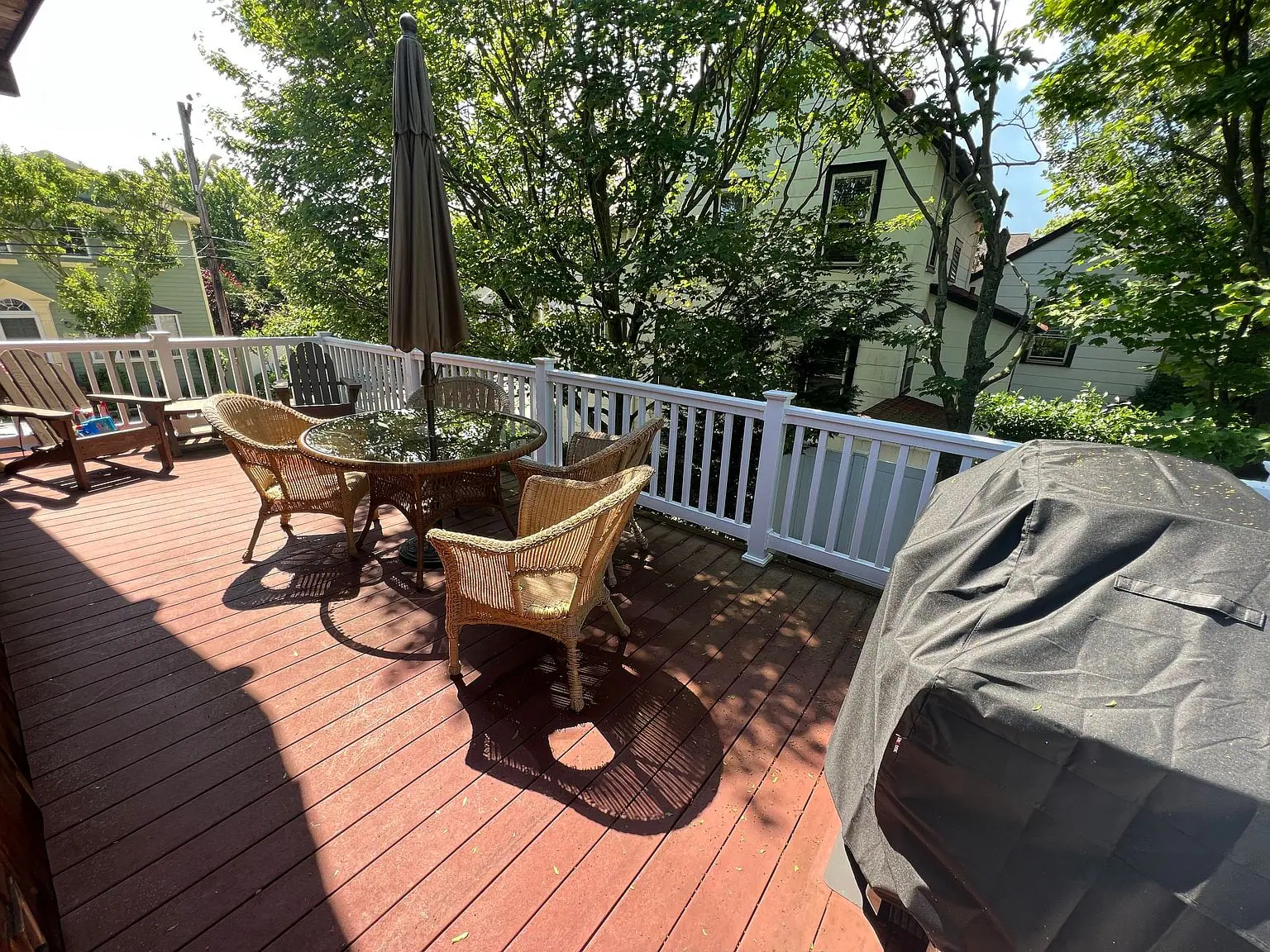 Garden City Avenue Summer House — photo 4