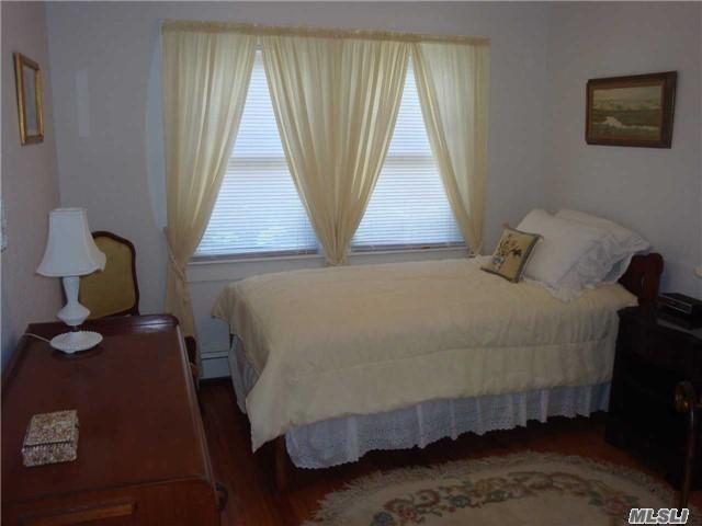 PRICE REDUCTION! Inwood Ave Cape for Summer Rental, photo 2