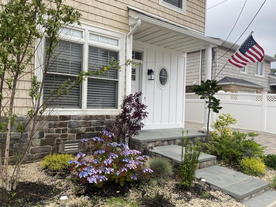 SOLD! MINT Condition NEW Build in Point Lookout, photo 3
