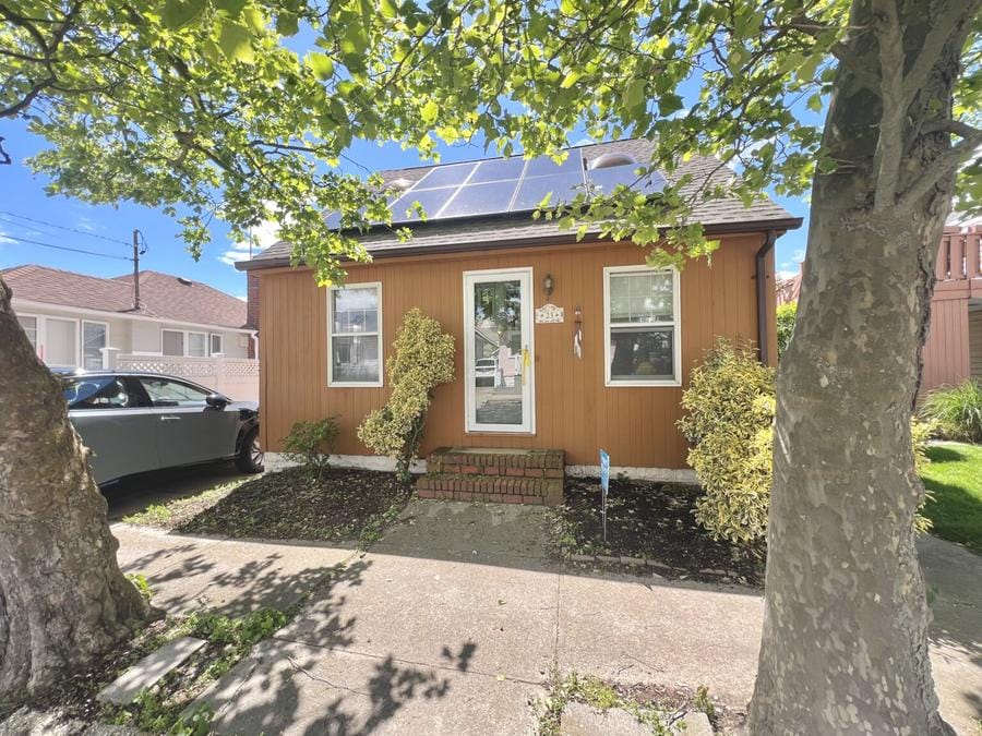 NEW For Sale!! Lowest Priced Home in Point Lookout, photo 3
