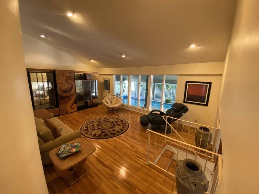 Sold! Now FOR RENT! Rare 4 Bedroom, 2.5 Baths with INDOOR POOL, photo 2