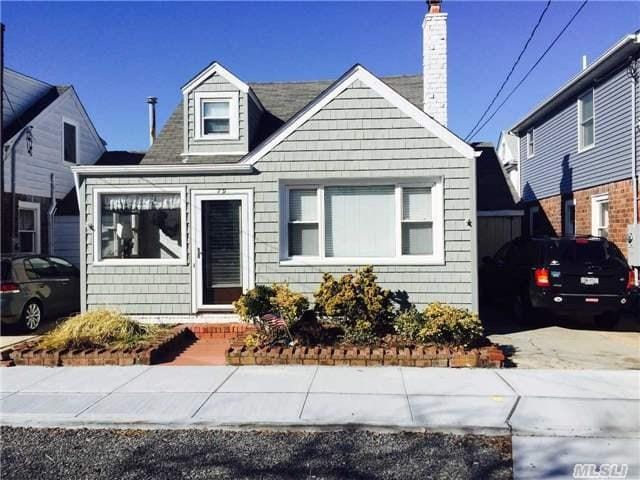 Point Lookout Home for Sale – NEW PRICE – 79 Inwood Ave, photo 1