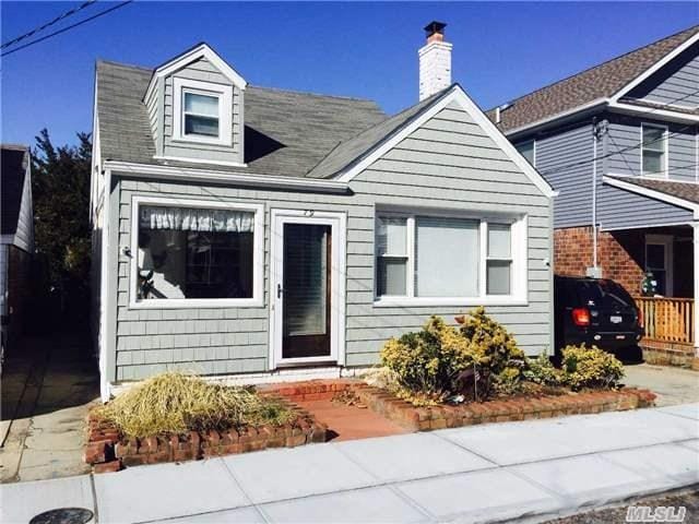 Point Lookout Home for Sale – NEW PRICE – 79 Inwood Ave, photo 2