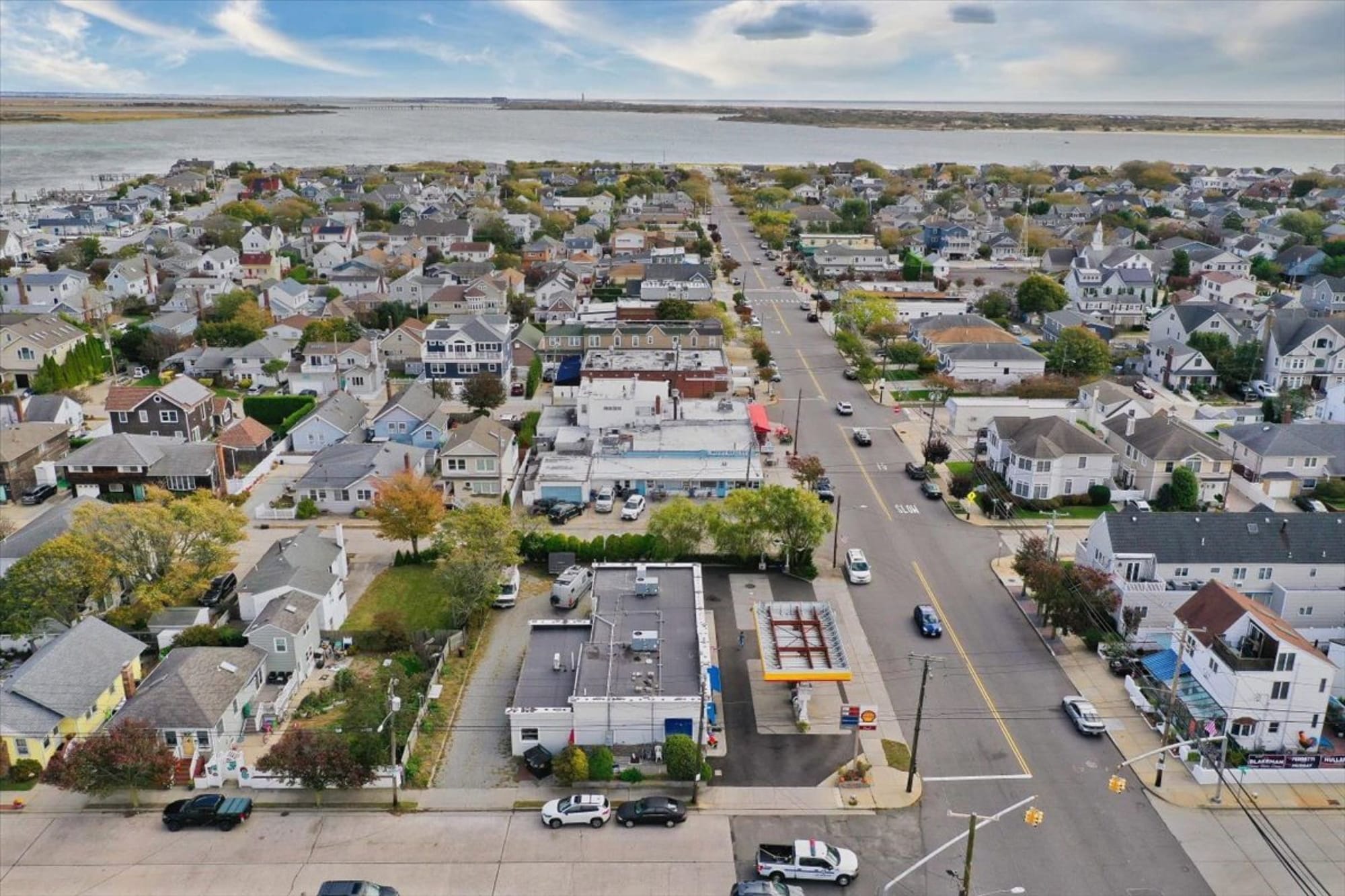 The Gateway to Point Lookout — Shell & The Point Supermarket — photo 4