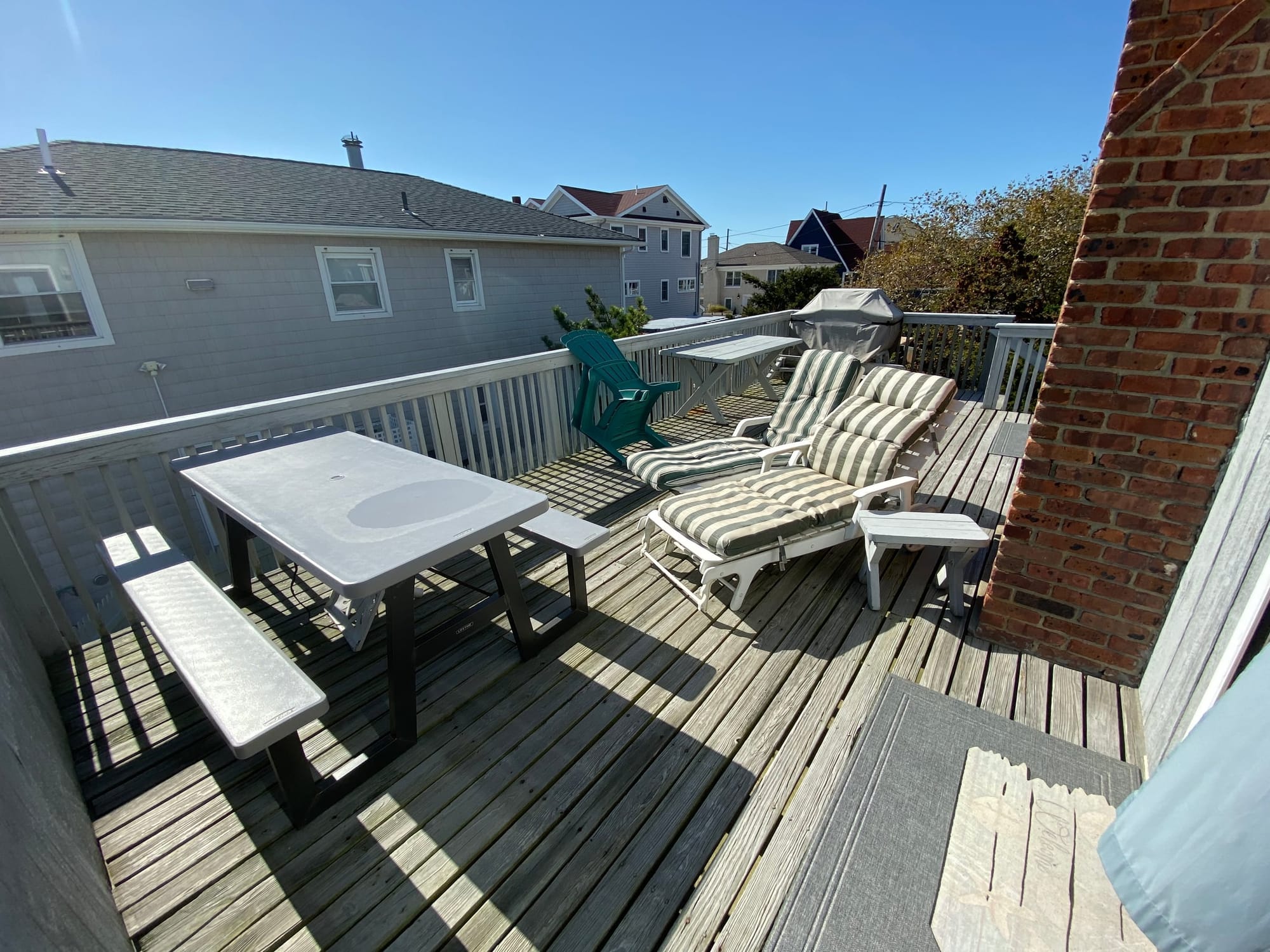 Inwood Avenue Summer House — photo 4