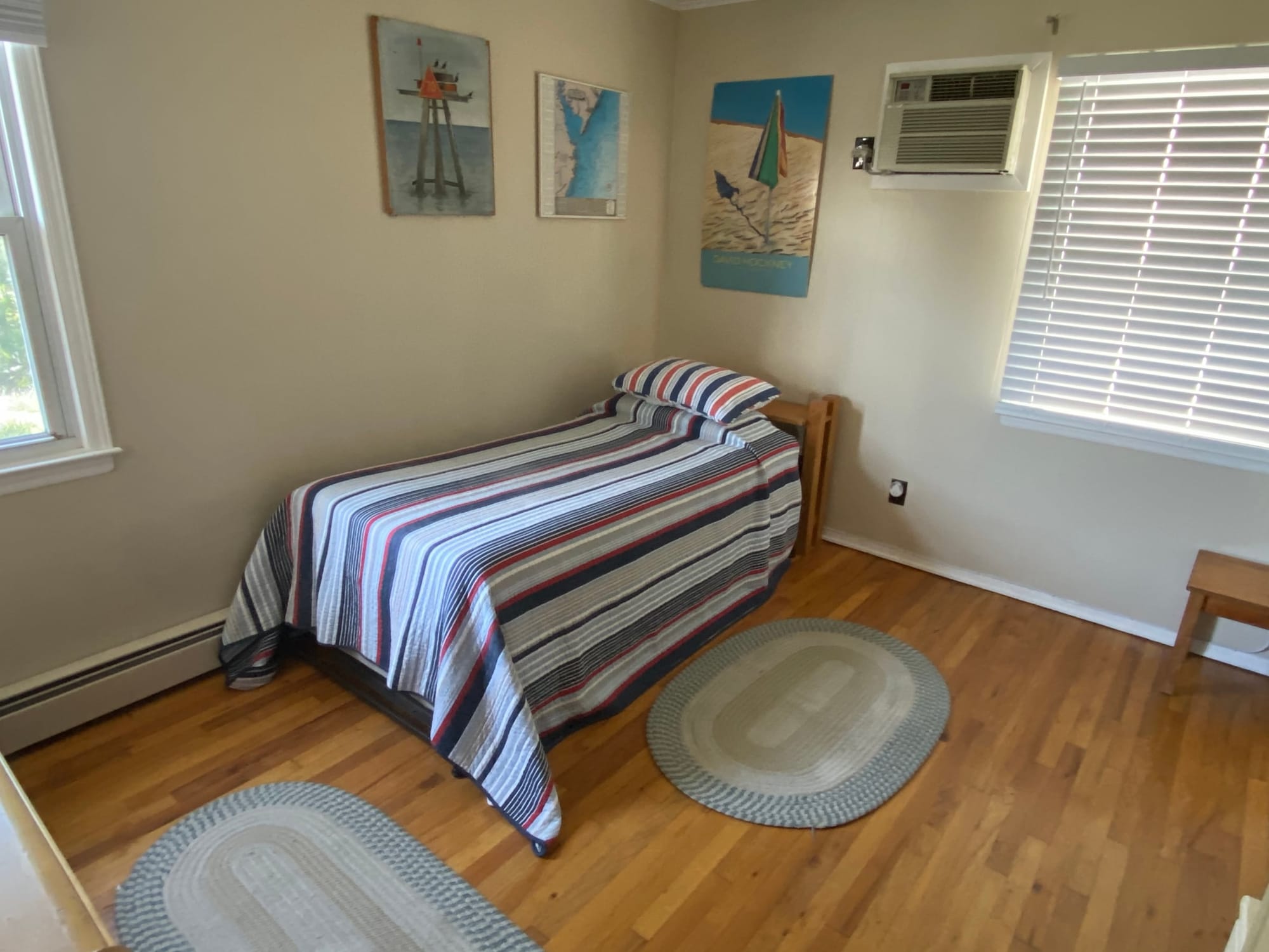 Inwood Avenue Summer House — photo 6