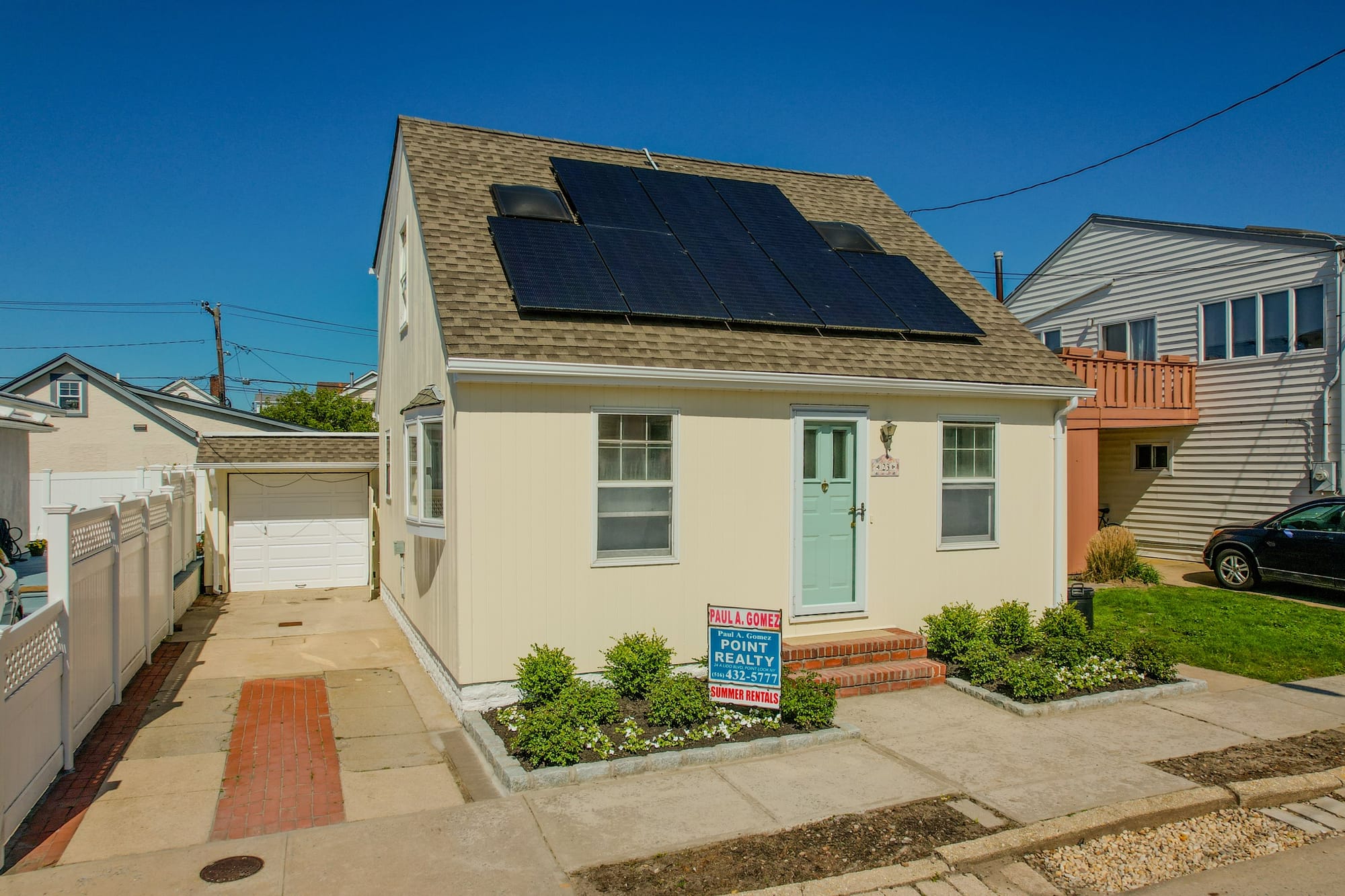 Garden City Avenue Cape — photo 35
