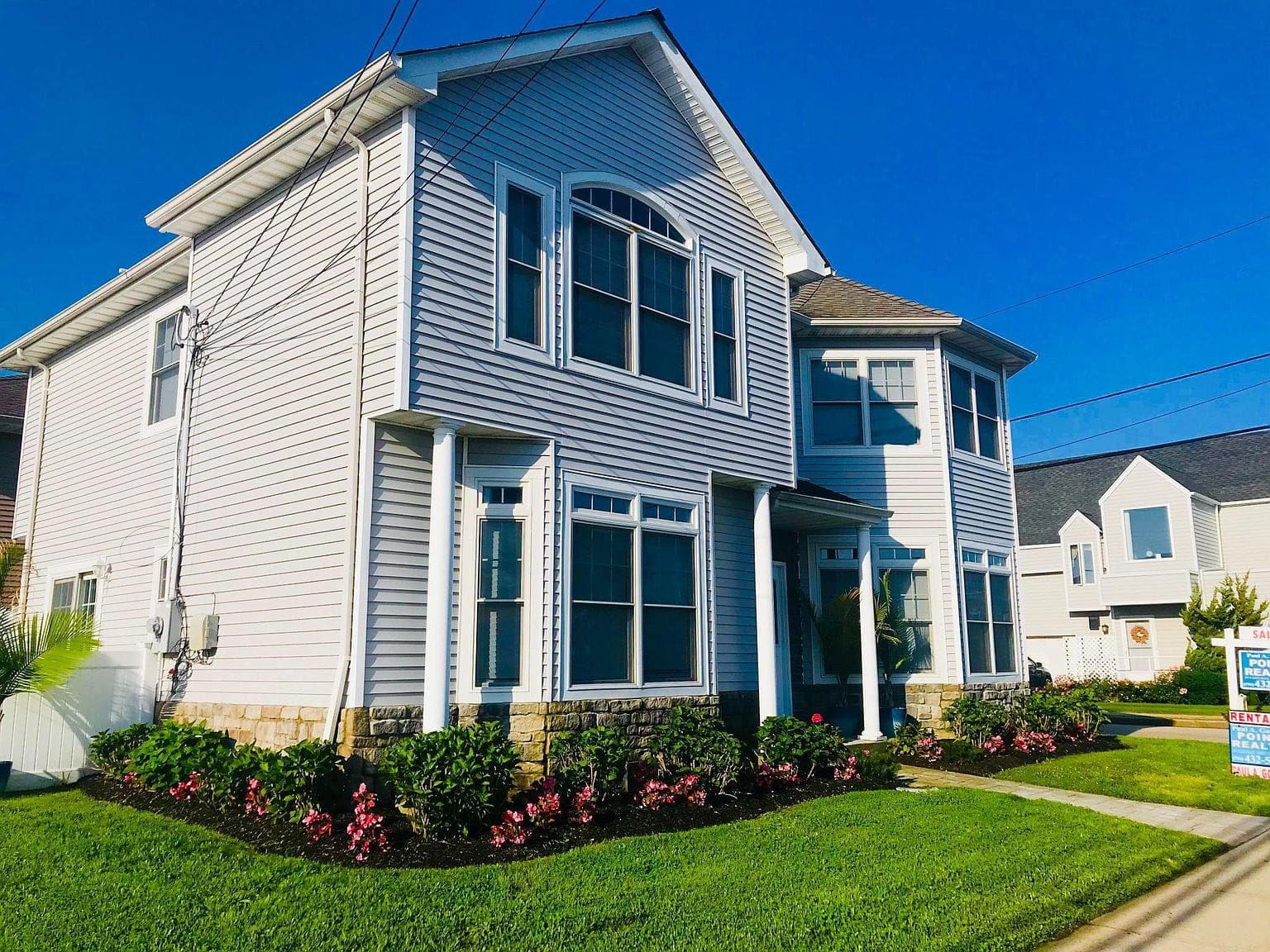 Lido Boulevard Winter House